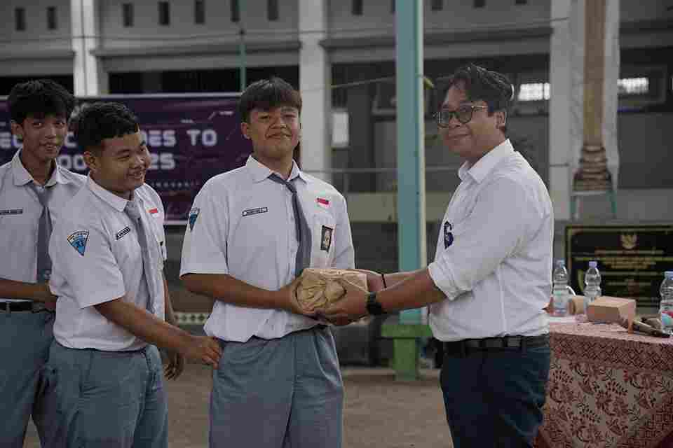 Pembagian Doorprize di SMA 1 Gebog Kudus